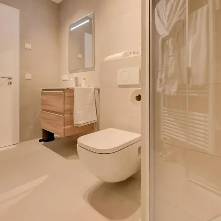 Luxury 1 Bedroom Flat In Kirchberg Lägenhet *