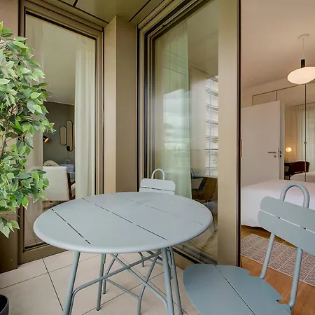 Luxury 1 Bedroom Flat In Kirchberg *