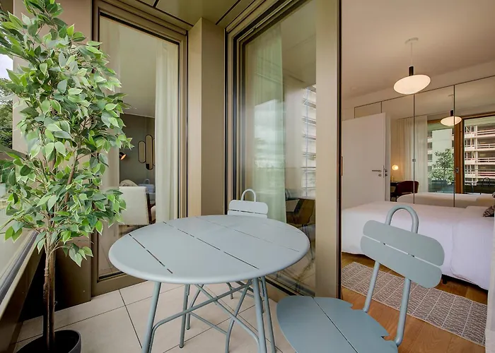 Luxury 1 Bedroom Flat In Kirchberg *